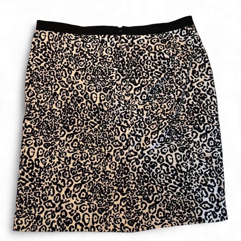 Ann Taylor Black & White Leopard Print Skirt - Size 12